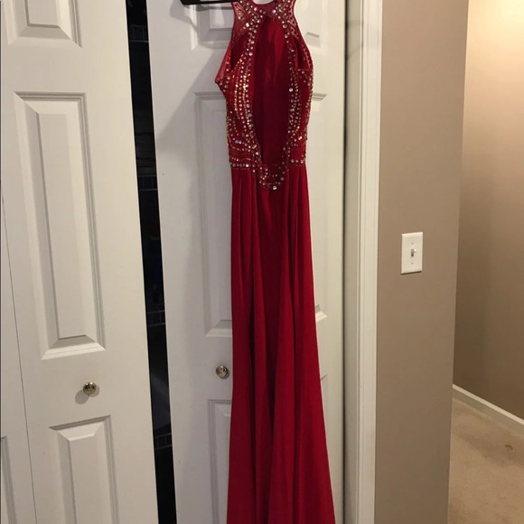 Red formal prom dress - Picture 3 of 5
